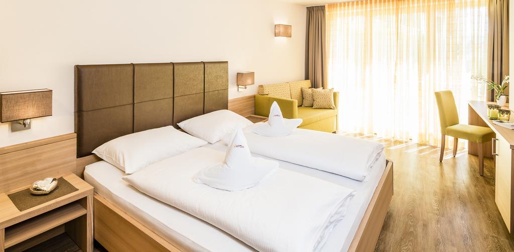 Astor Hotel Скена Экстерьер фото